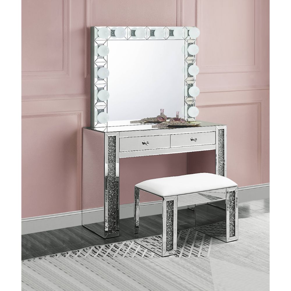 Harahan Accent Mirror