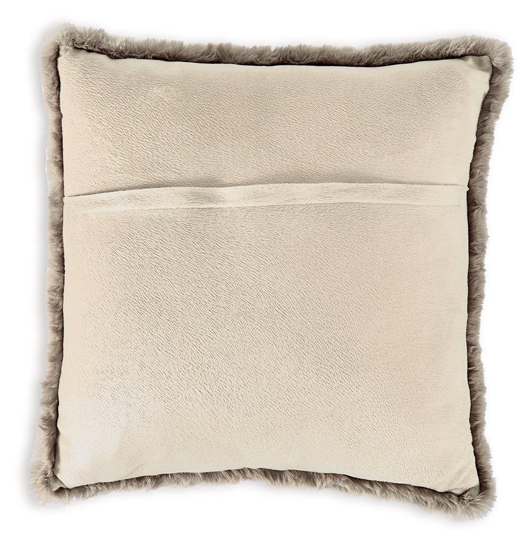 Gariland Pillow (Set of 4)