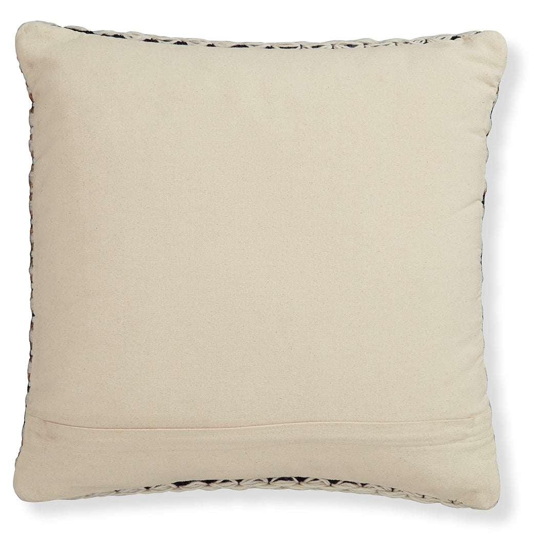 Nealington Pillow (Set of 4)