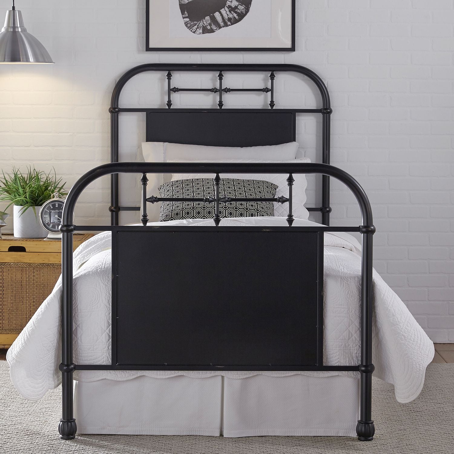 Clydean Twin Metal Bed - Black