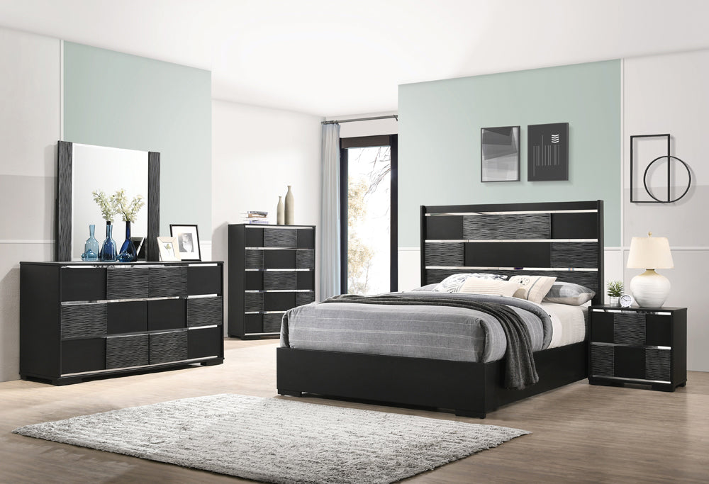 Blacktoft 4-piece Eastern King Panel Bedroom Set Black