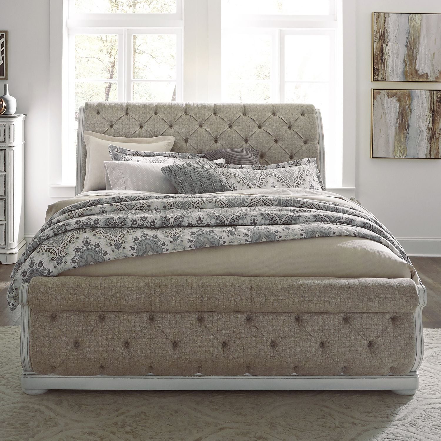 Demariae Queen Upholstered Sleigh Bed