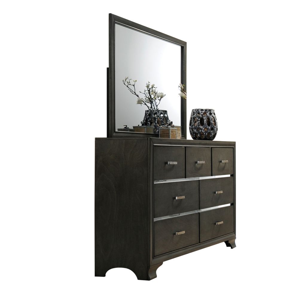 Achird Dresser