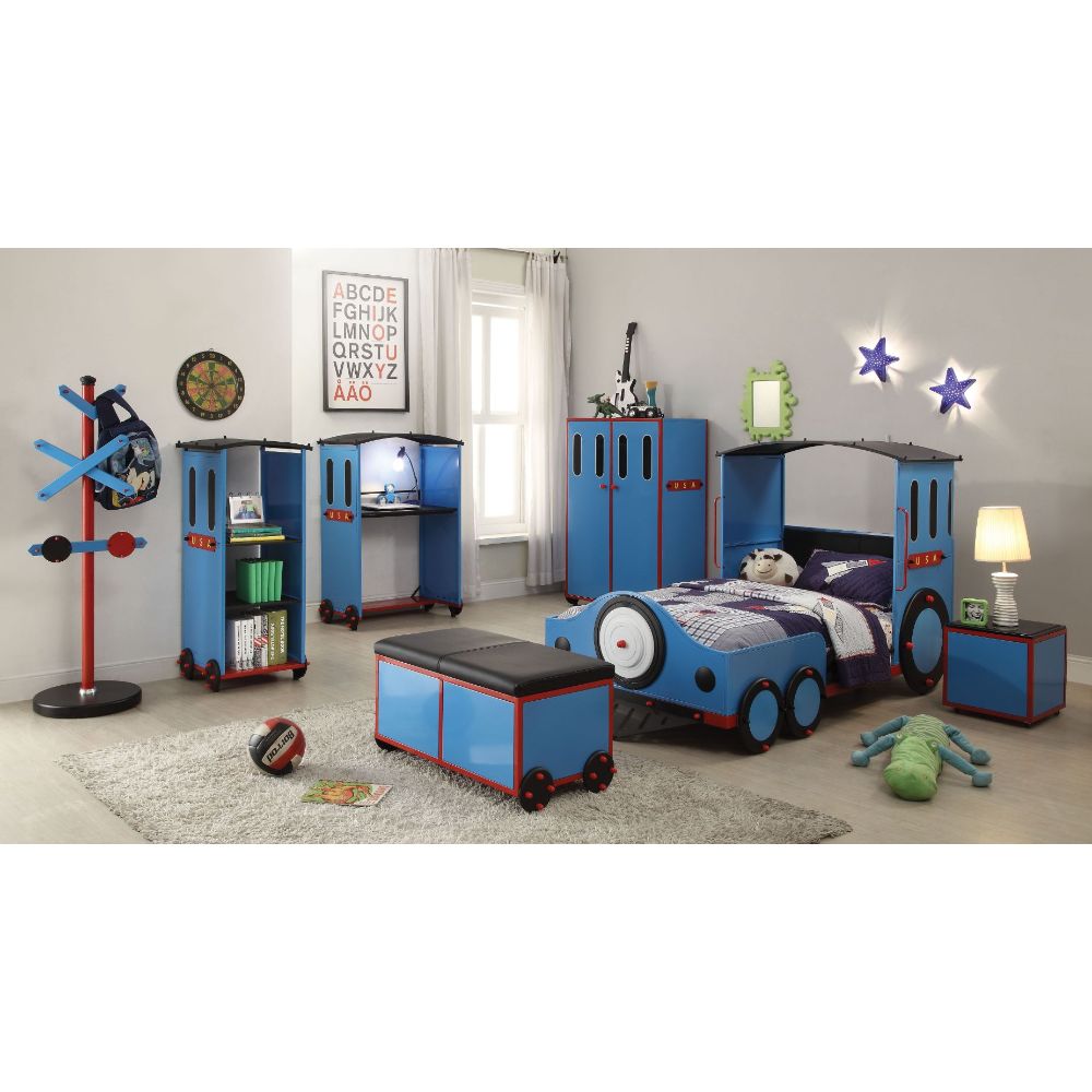 Adriyanna Twin Bed