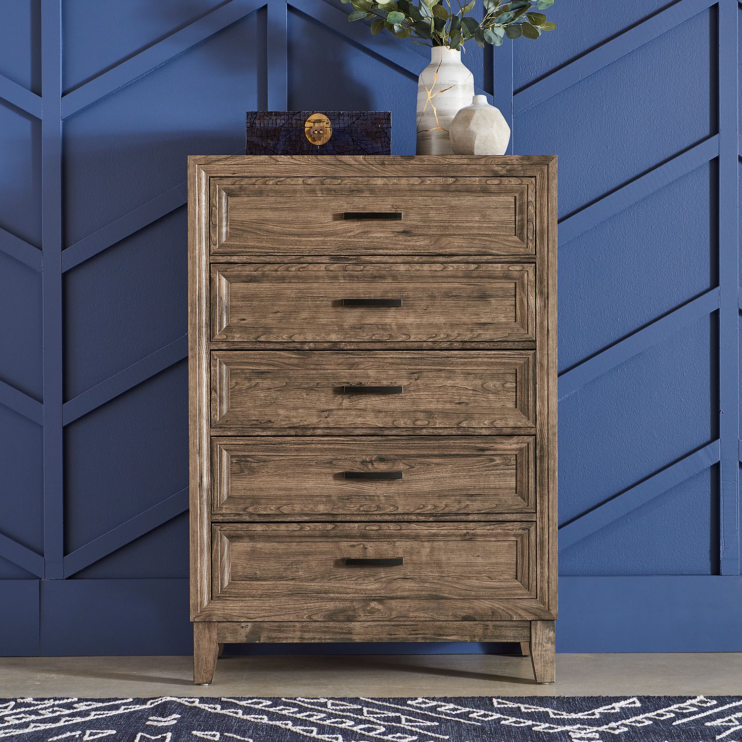 Deralin 5 Drawer Chest