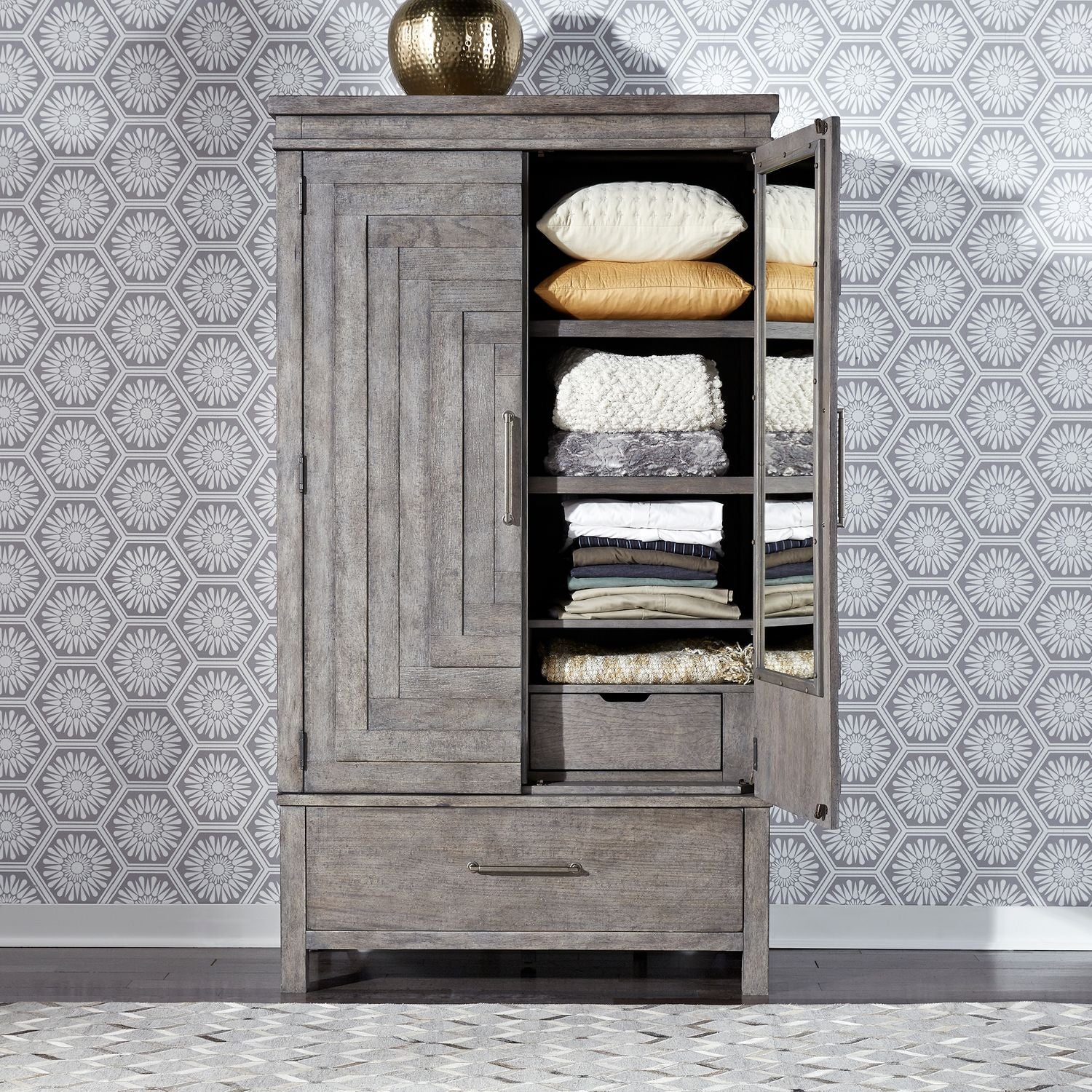 Agilbert Armoire