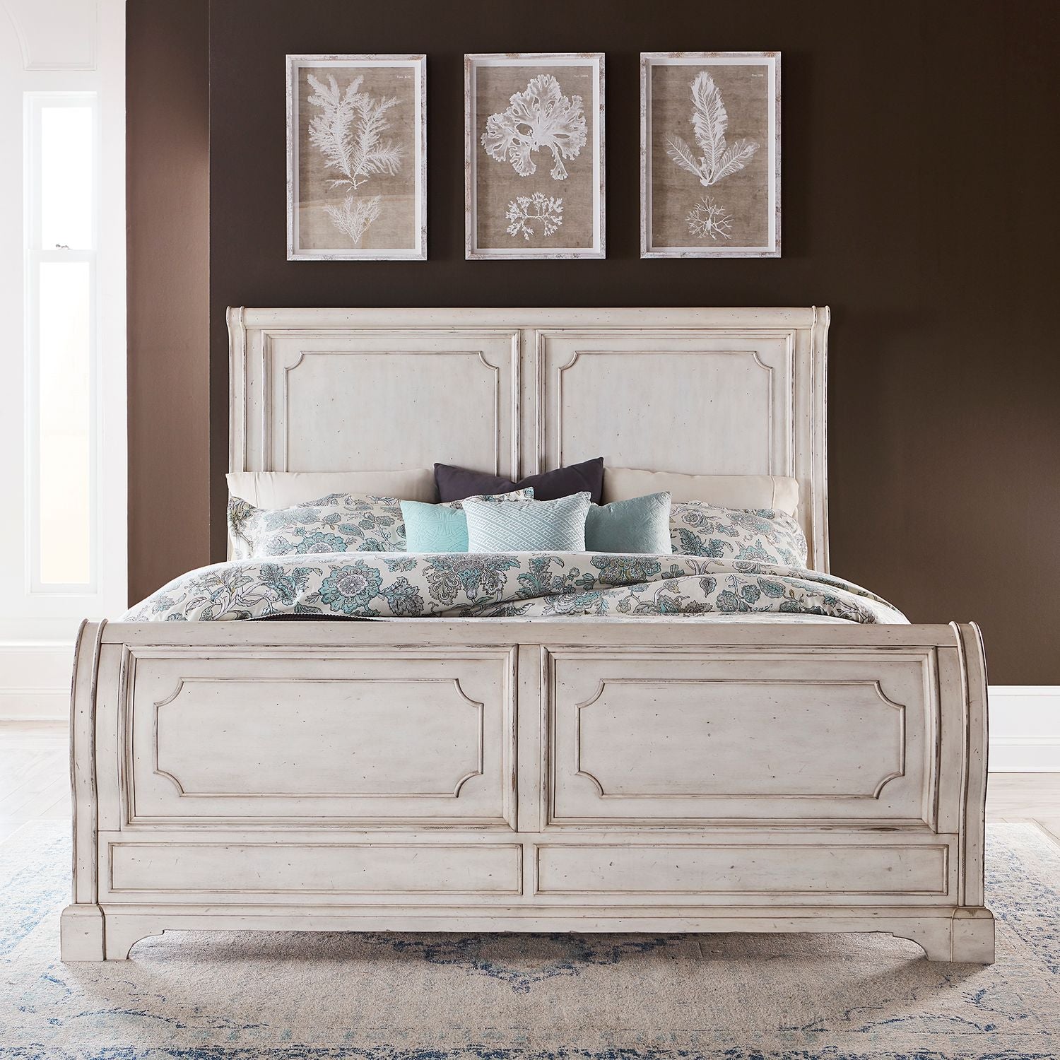 Dezere Queen Sleigh Bed