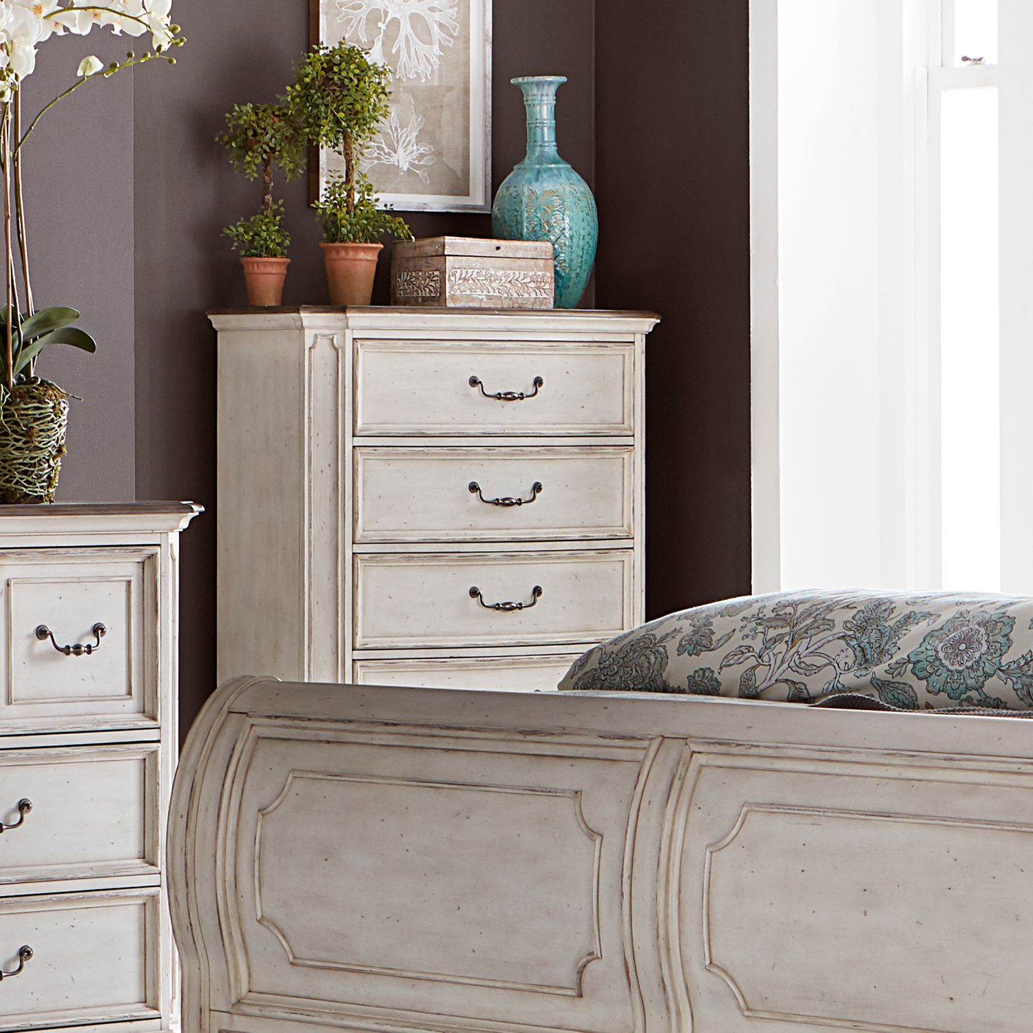 Diaja 5 Drawer Chest