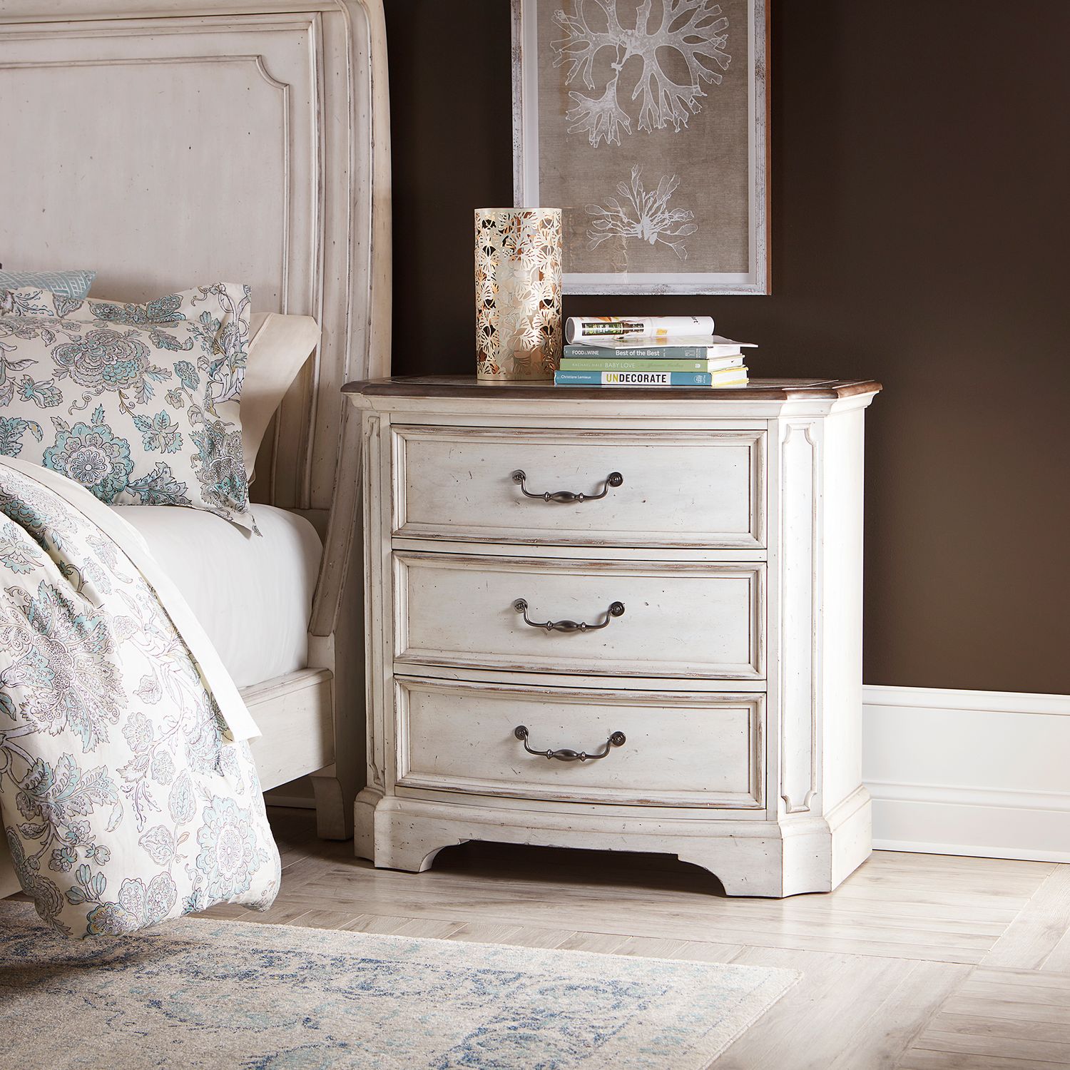 Divyan Bedside Chest