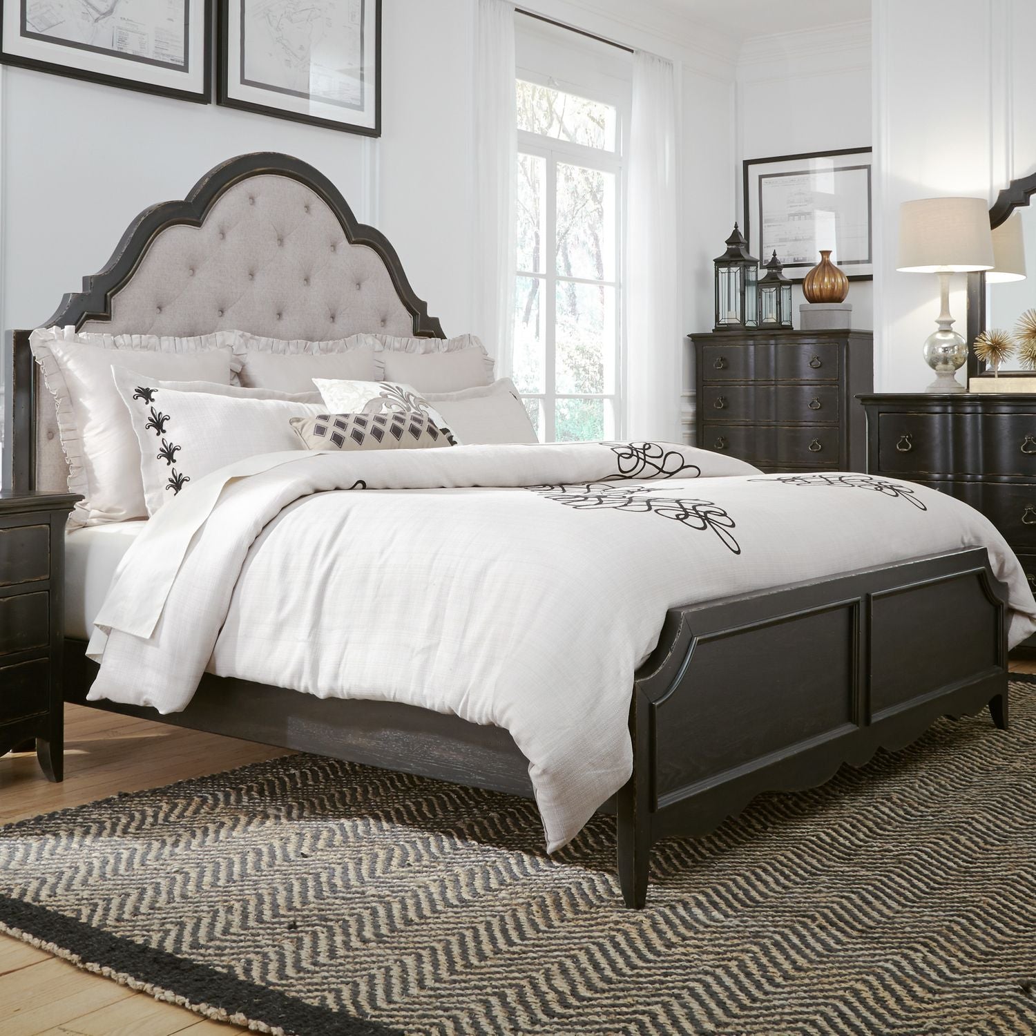 Deloren Queen Upholstered Bed