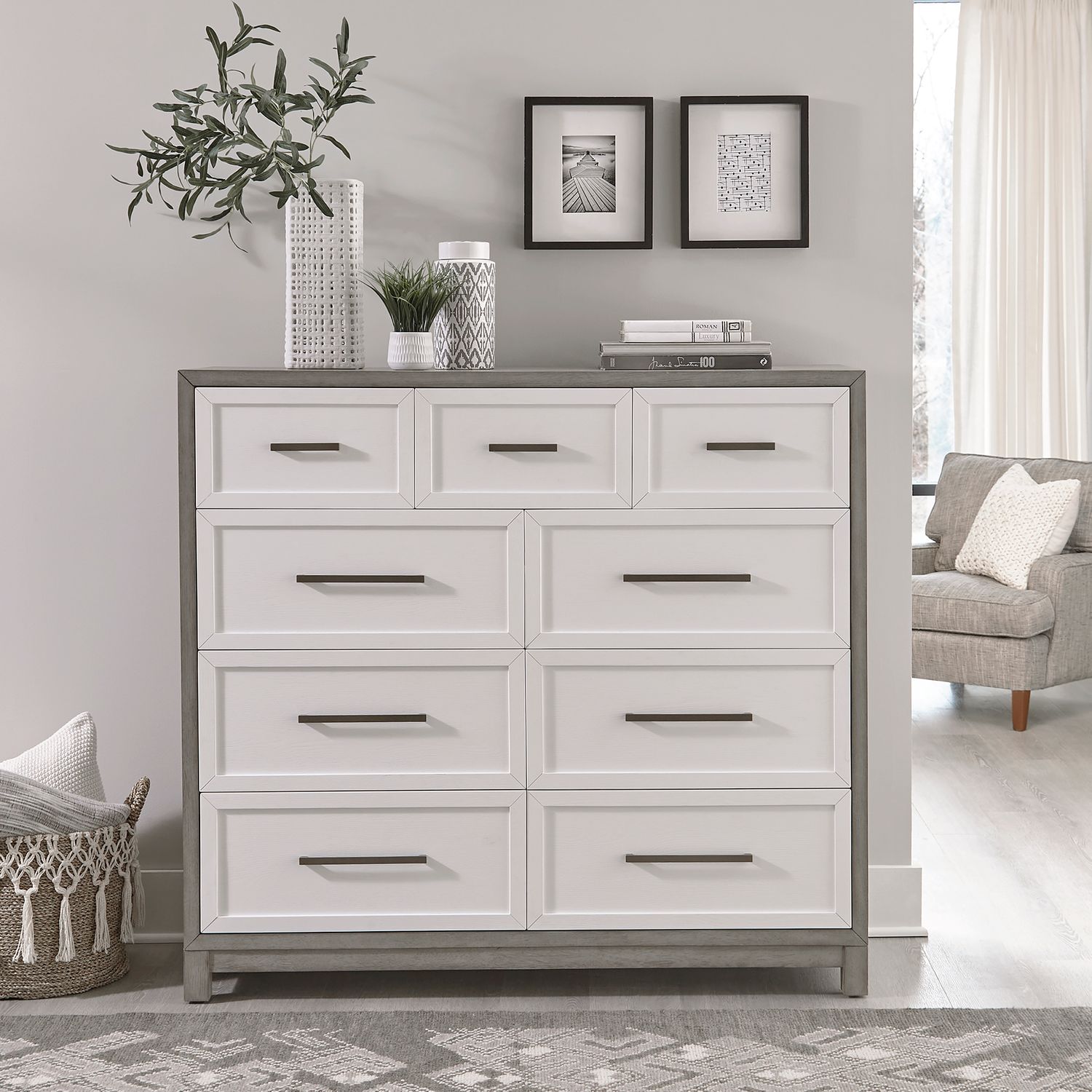 Lynnex 9 Drawer Chest