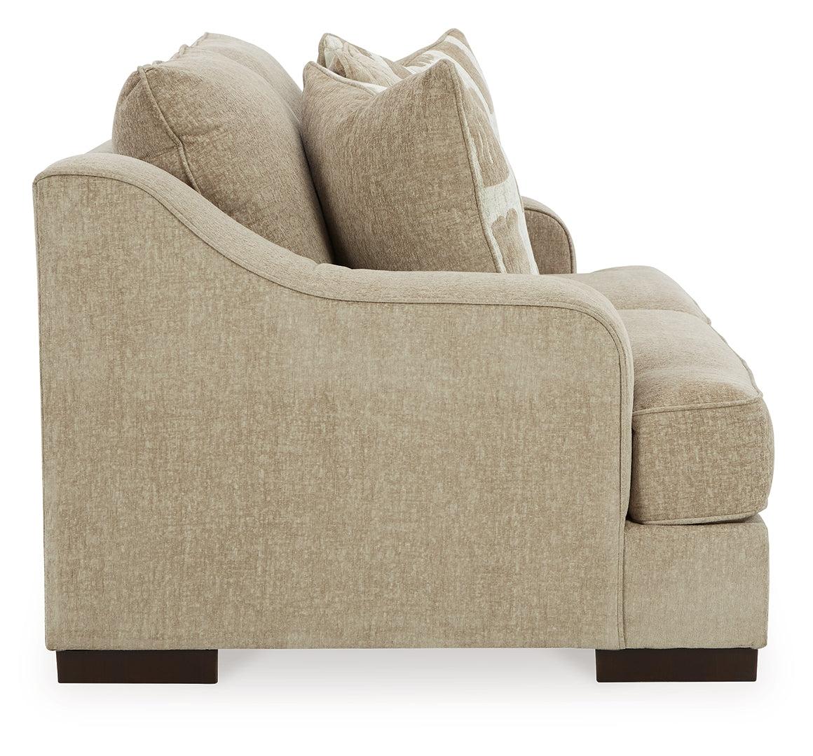 Lessinger Loveseat