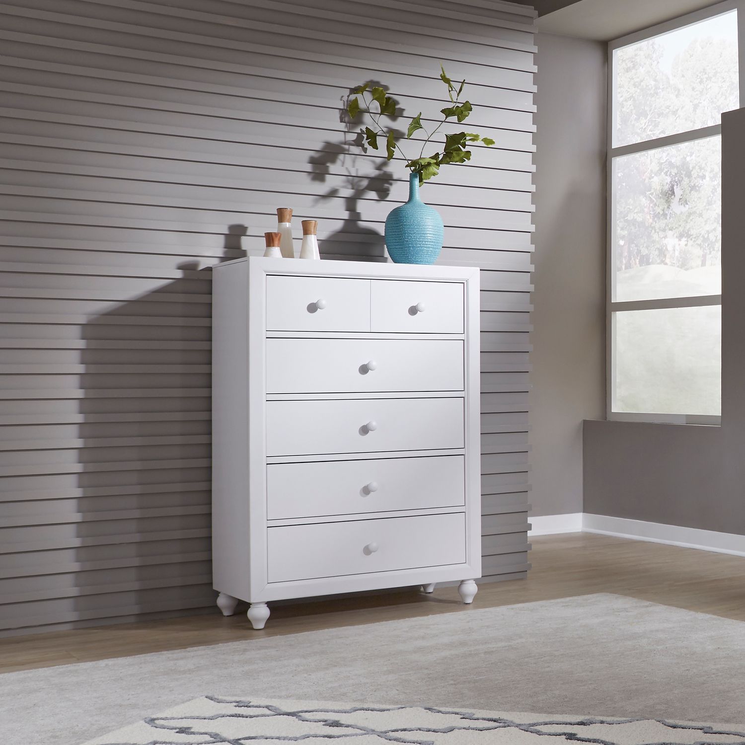 Dani-Leigh 5 Drawer Chest