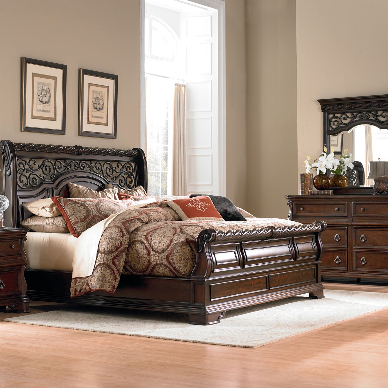 Amere King California Sleigh Bed, Dresser & Mirror, Chest