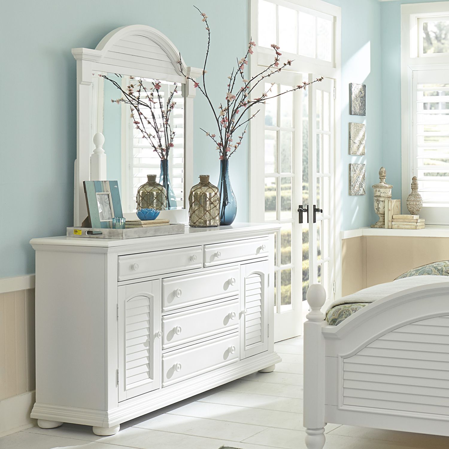 Askham King Panel Bed, Dresser & Mirror