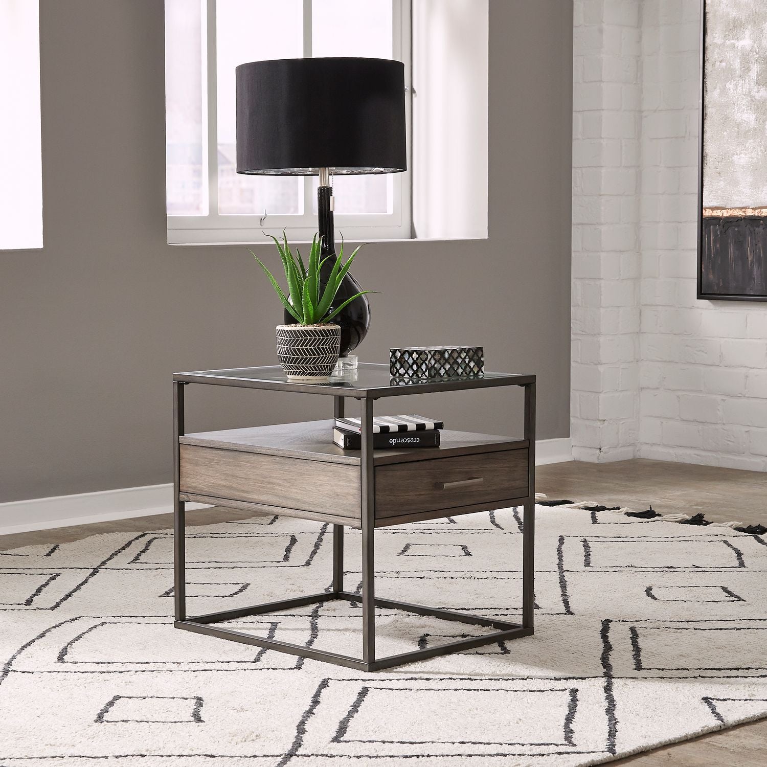 Etrulia End Table