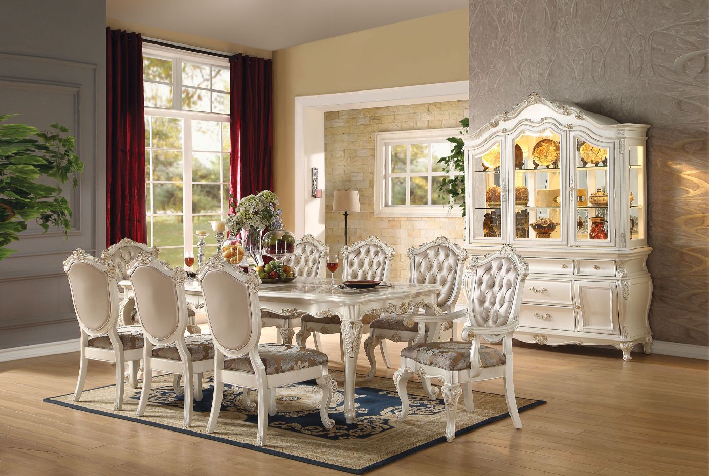 Jiovannie Dining Table