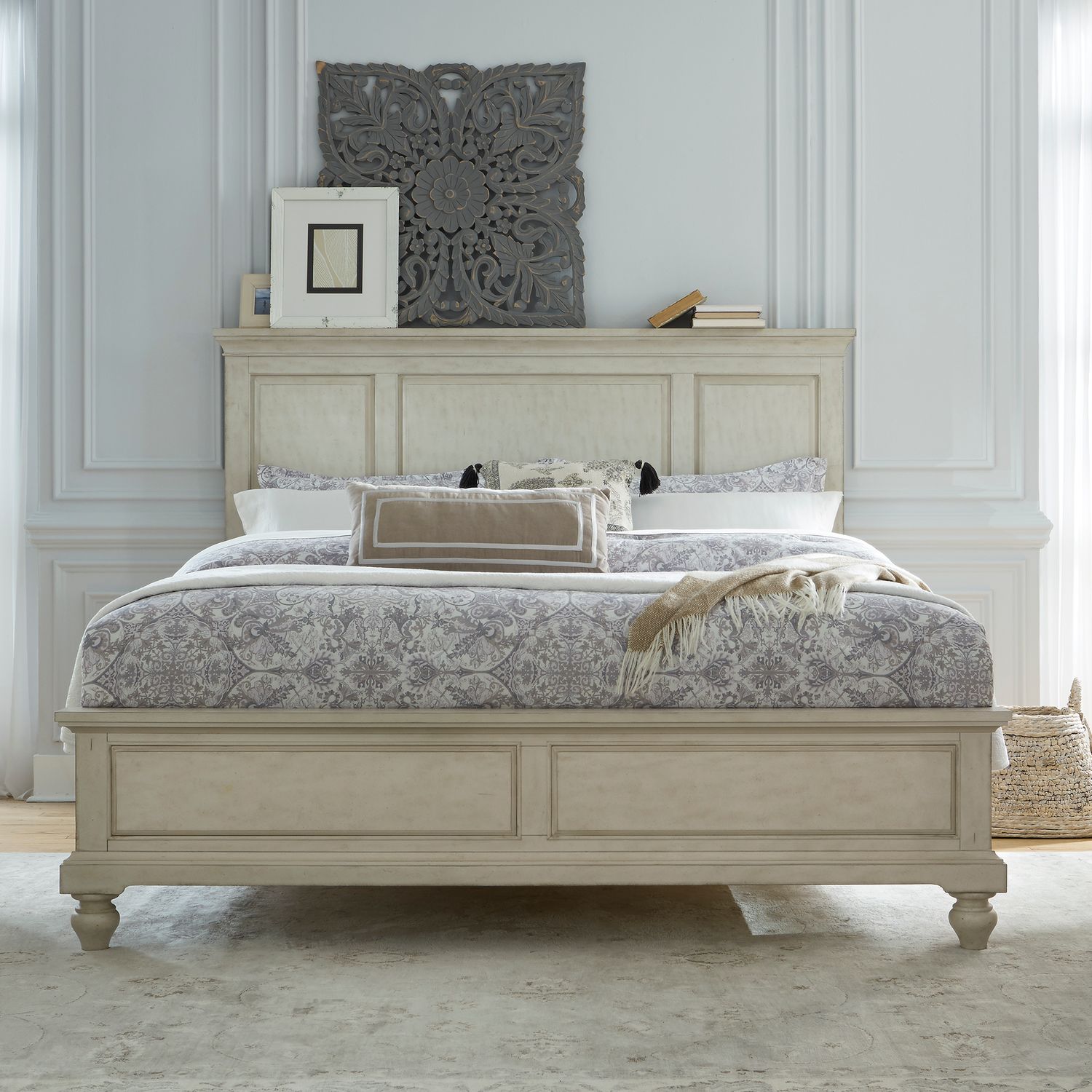 Abibatu King California Panel Bed