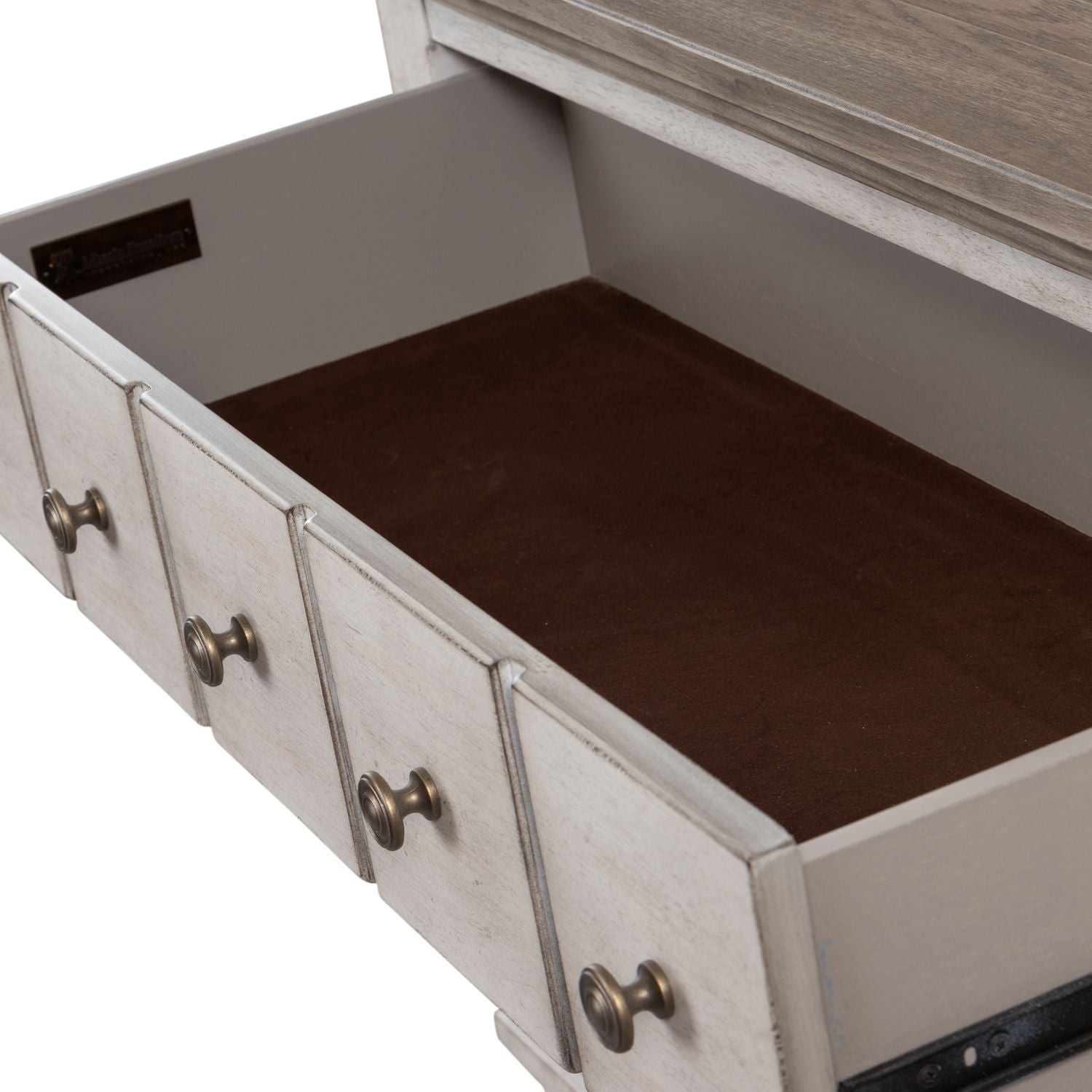 Dnisha 5 Drawer Chest