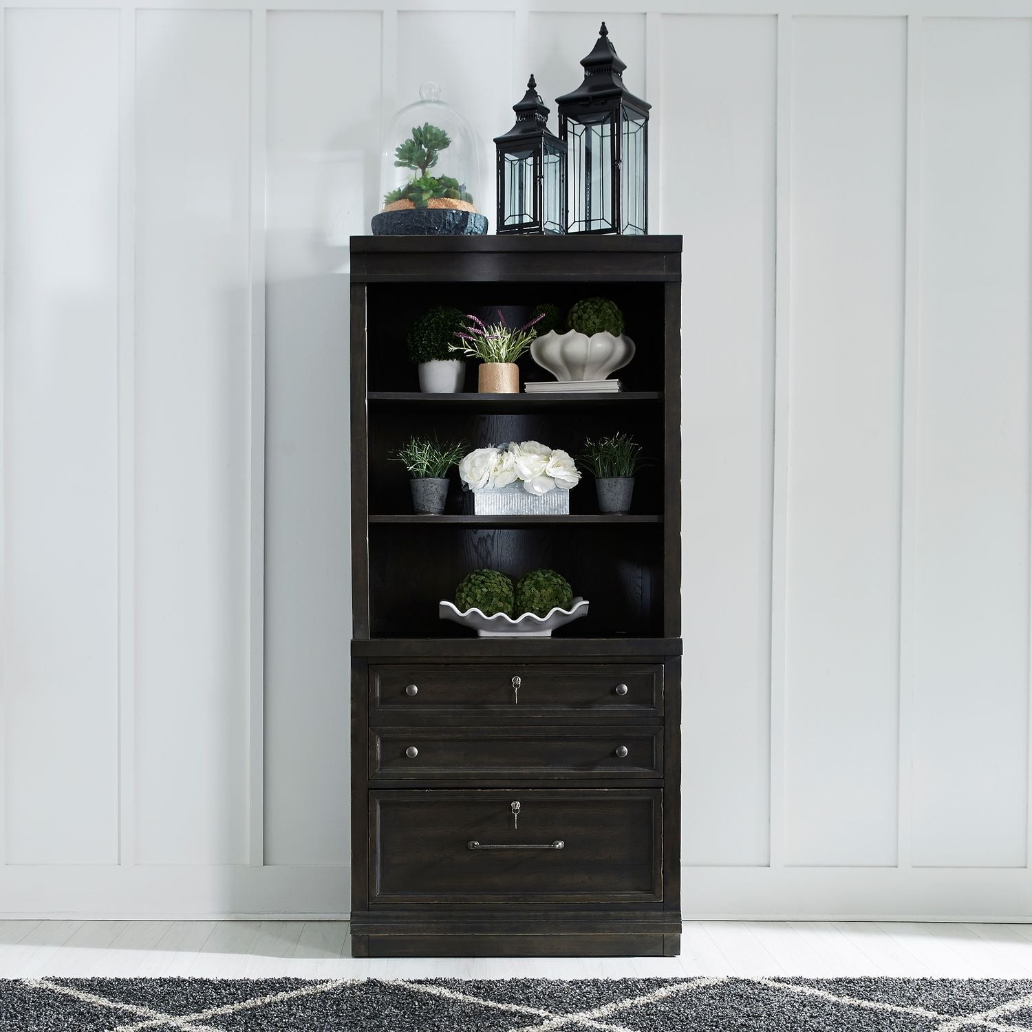 Isaly 2 Piece Hutch & Cabinet Set