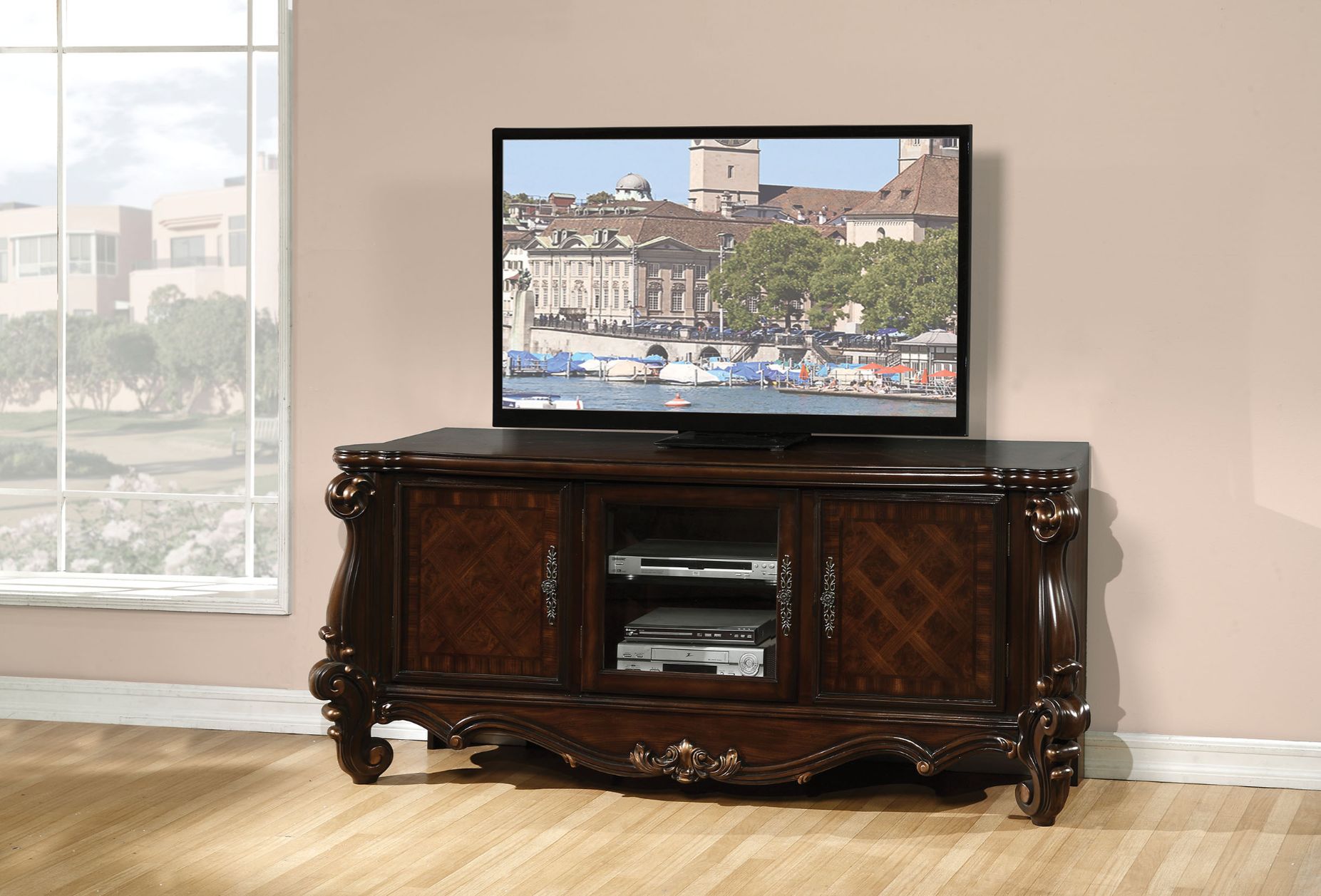 Berti Tv Stand