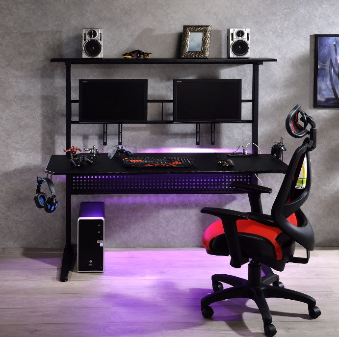 Calebe Gaming Desk W/Usb