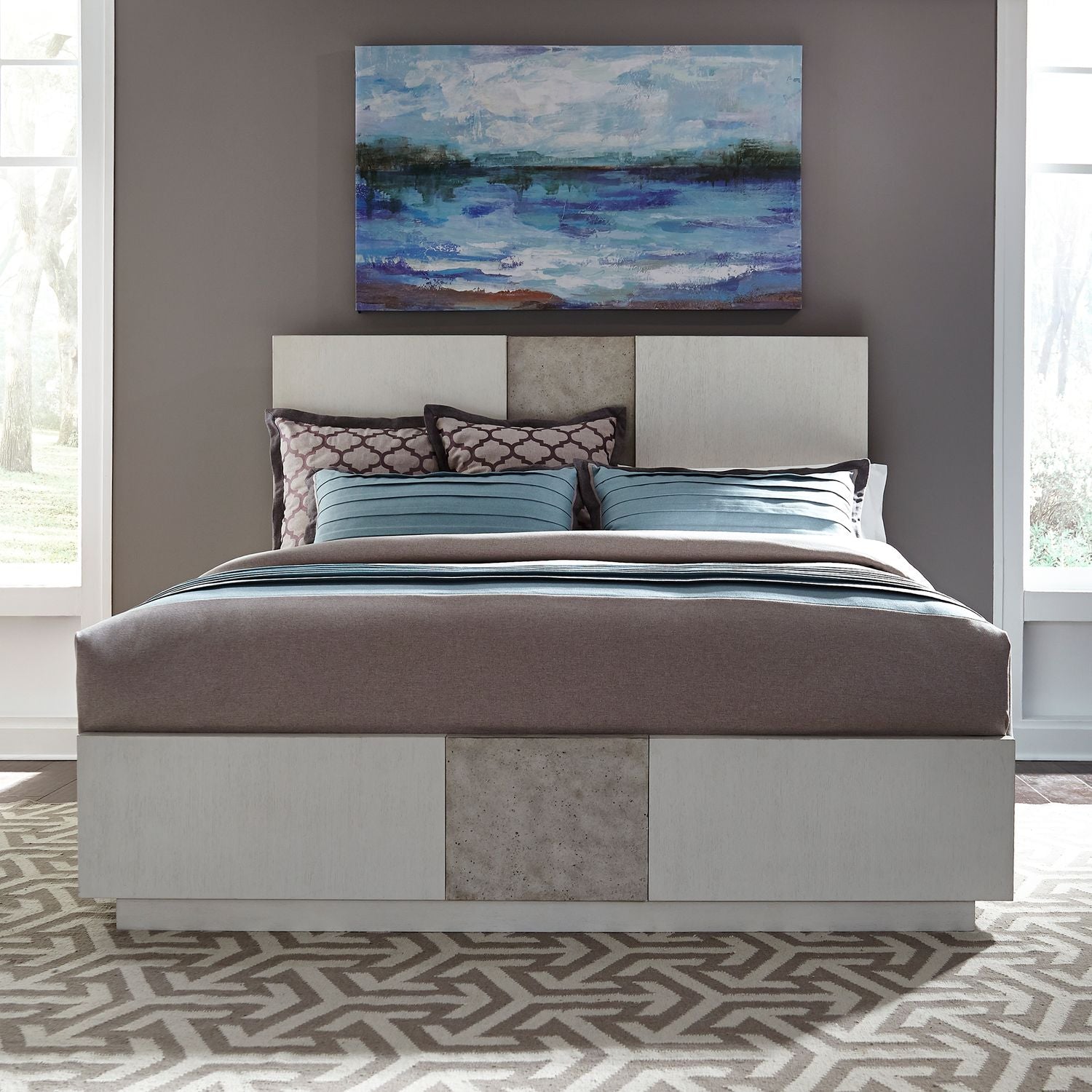 Dashanta King California Panel Bed