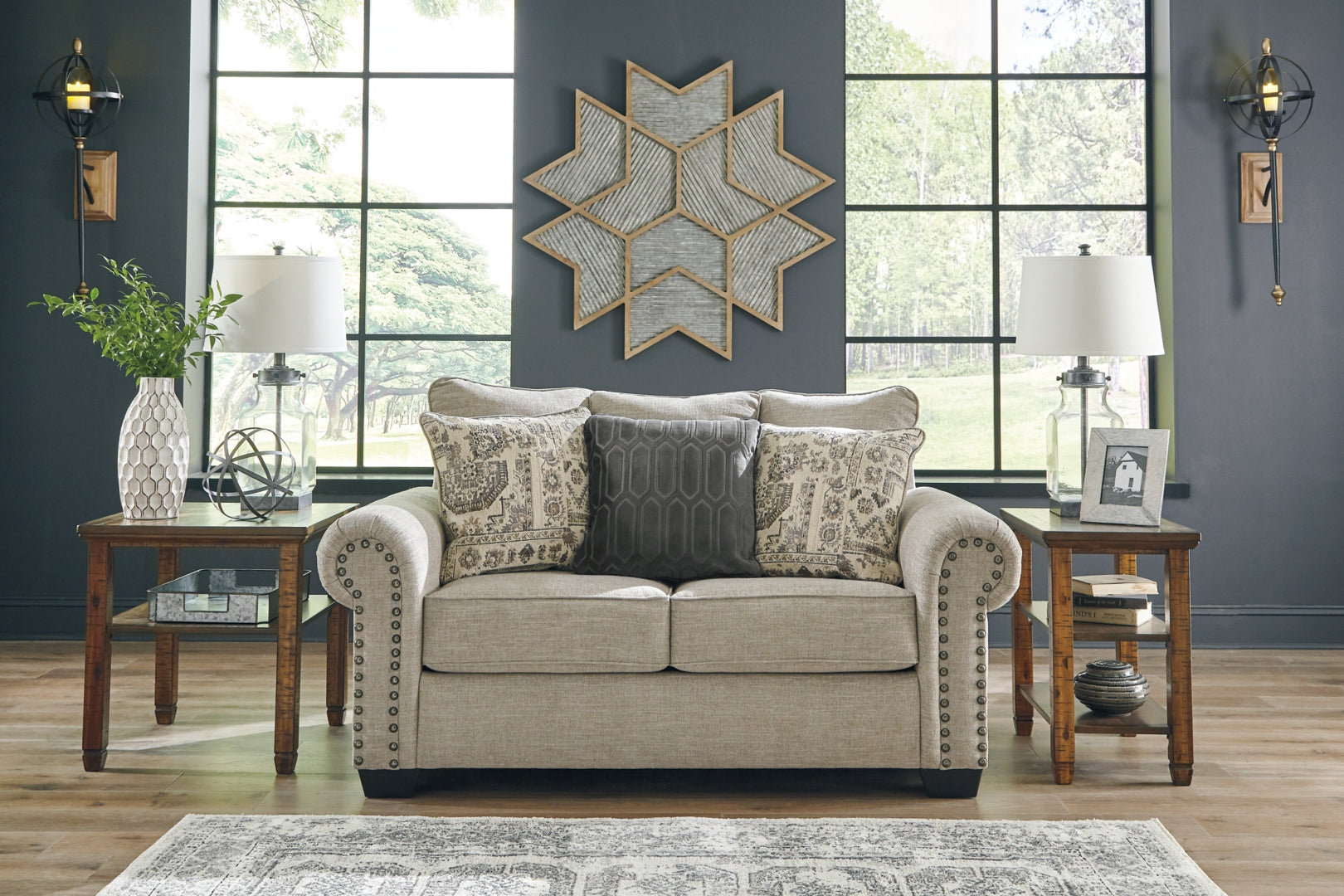 Zarina Loveseat