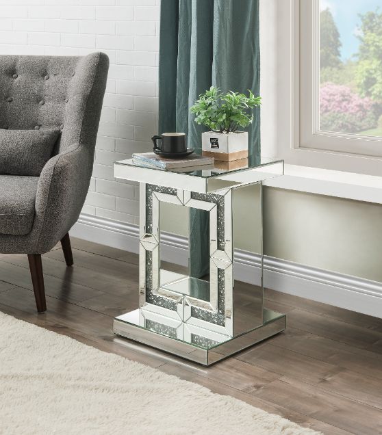 Deokaran Accent Table