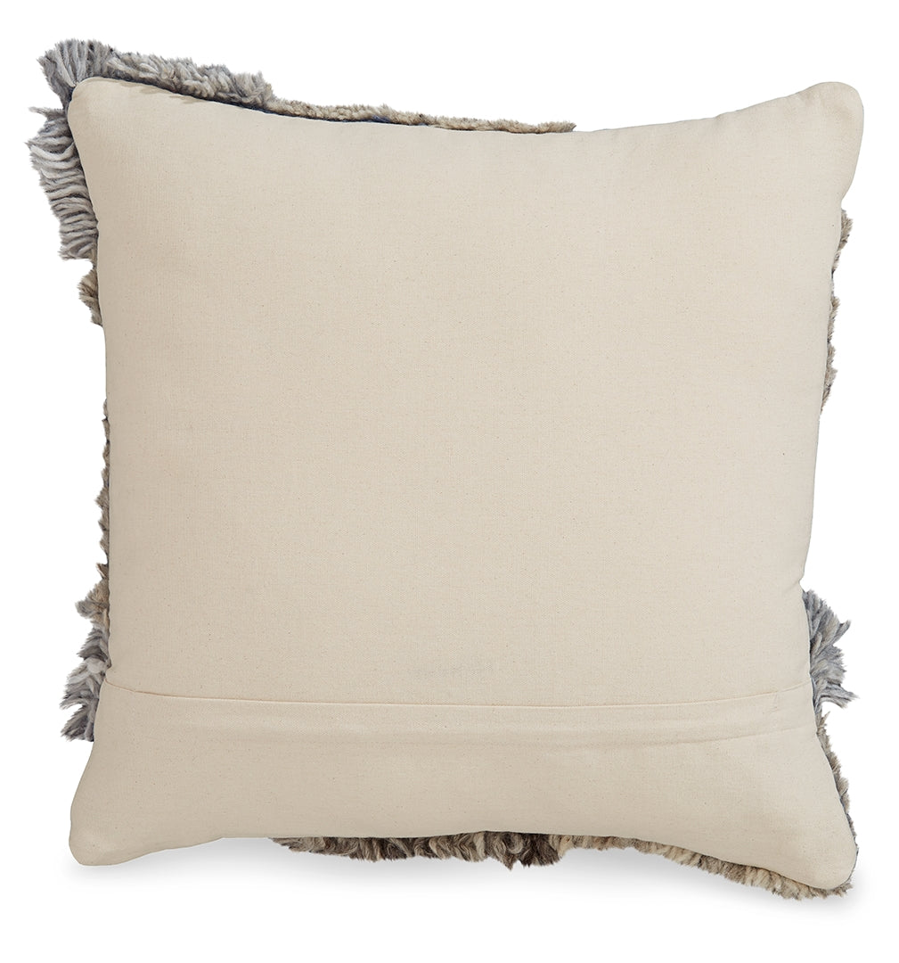 Gibbend Pillow (Set of 4)