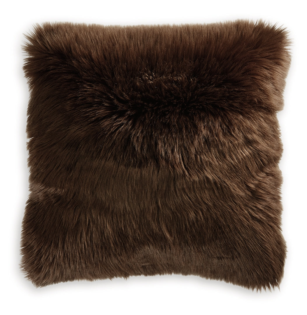 Bellethrone Pillow (Set of 4)