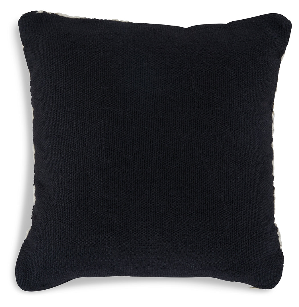 Bealer Pillow (Set of 4)