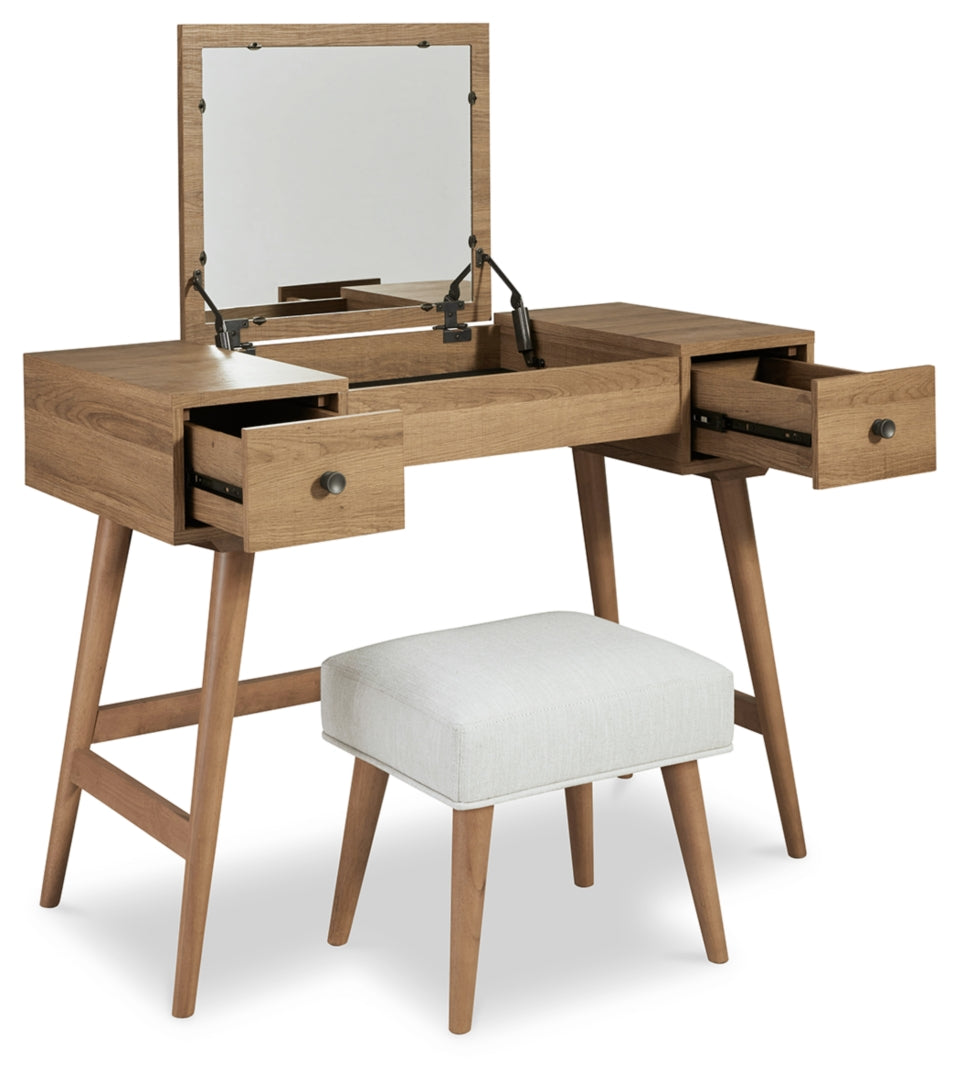 Thadamere Vanity with Stool