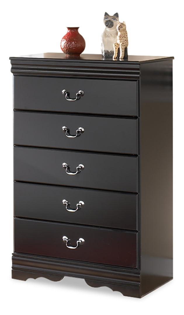 Huey Vineyard Chest of Drawers