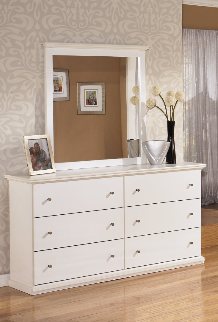 Bostwick Shoals Queen Panel Bed with Dresser