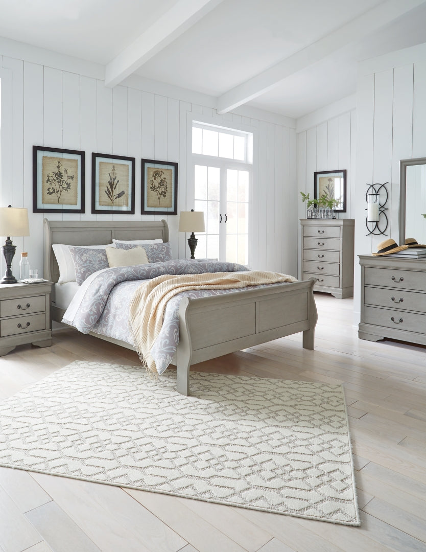 Kordasky Queen Sleigh Bed