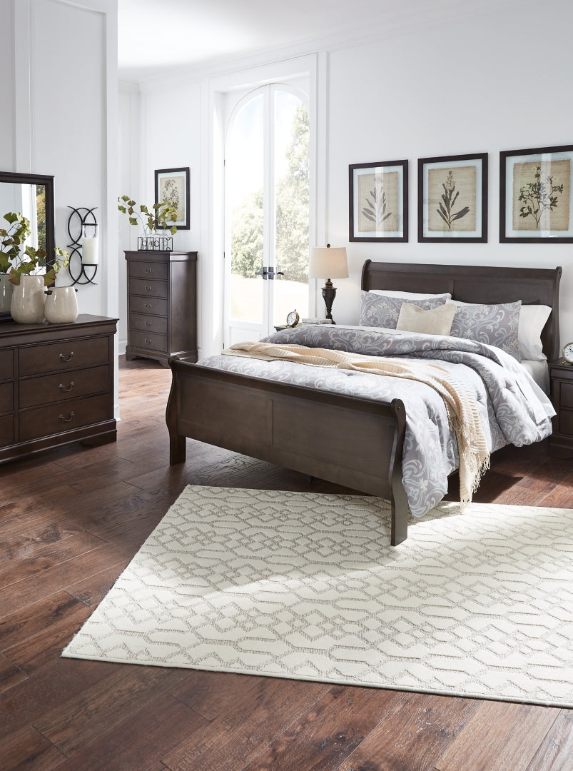 Leewarden Queen Sleigh Bed