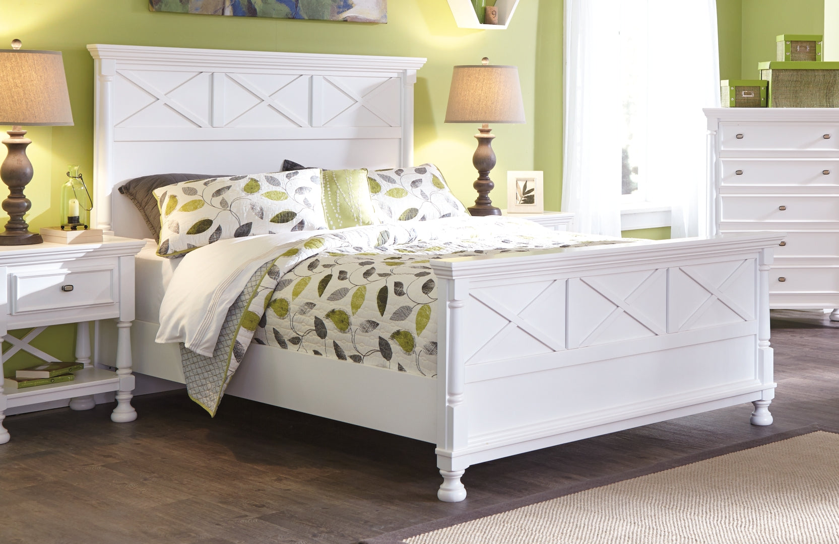 Kaslyn Queen Panel Bed