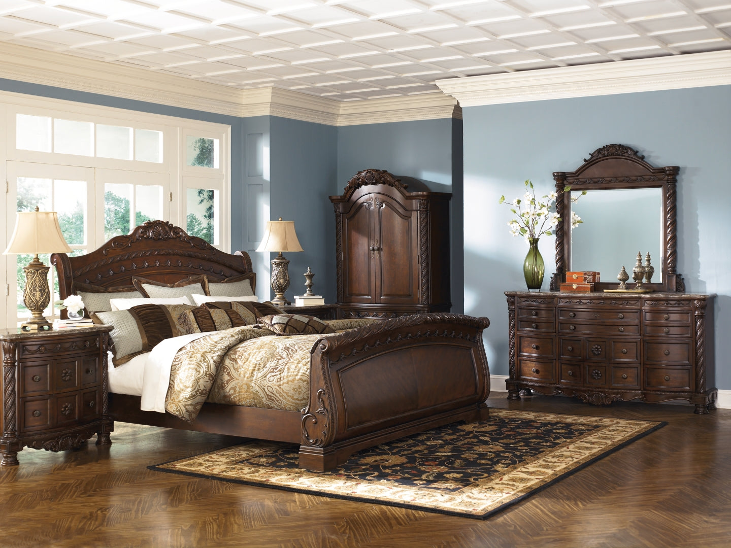 North Shore Queen Sleigh Bed