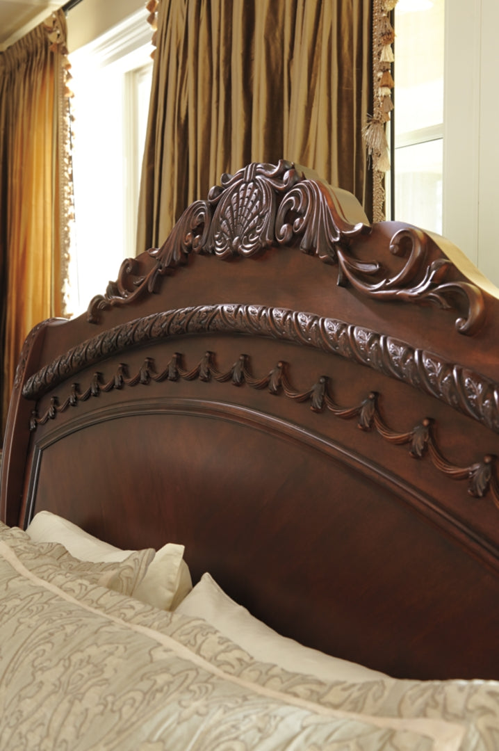 North Shore King Sleigh Bed