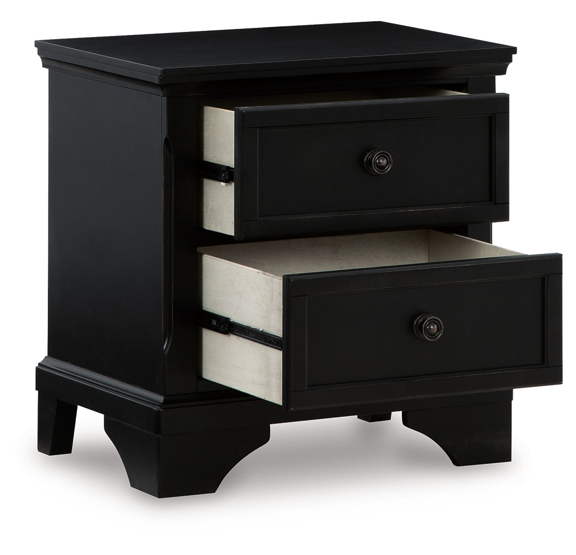 Chylanta Nightstand