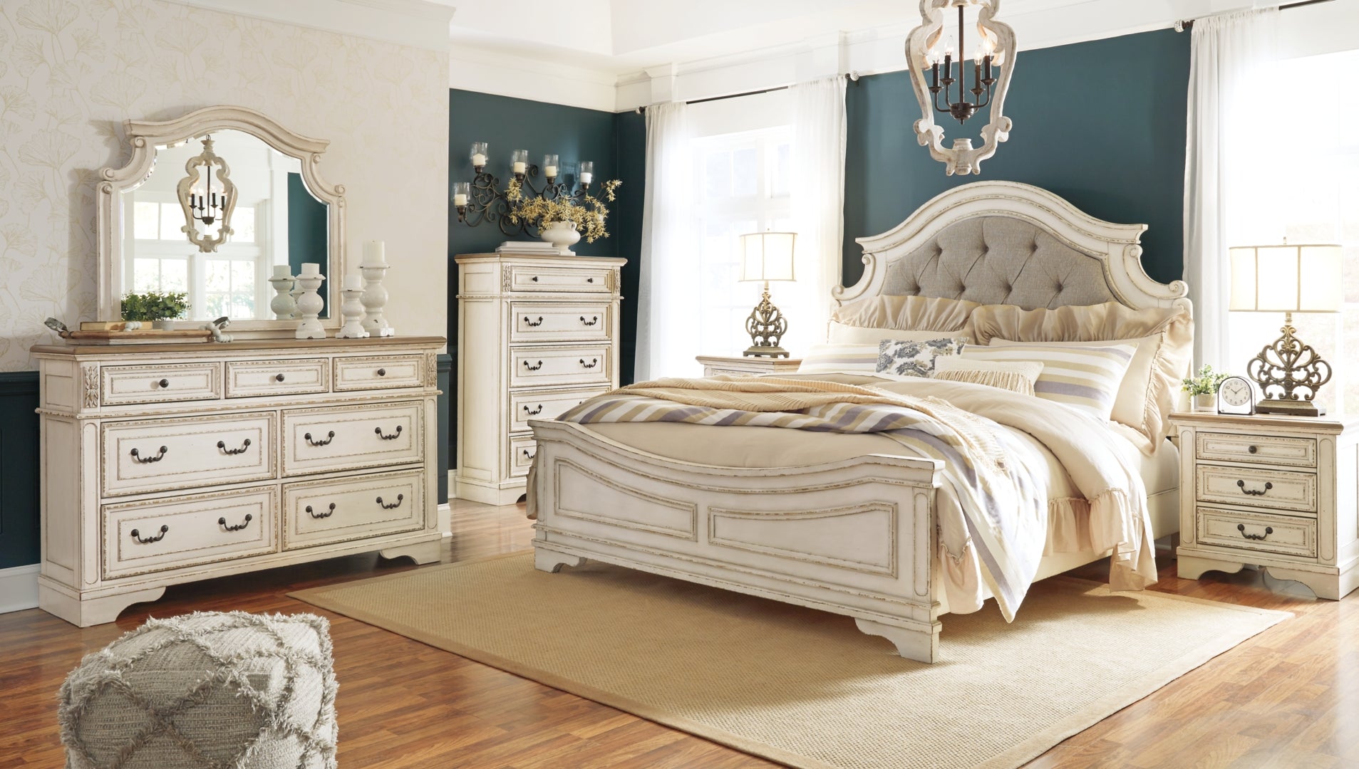 Realyn Queen Upholstered Panel Bed