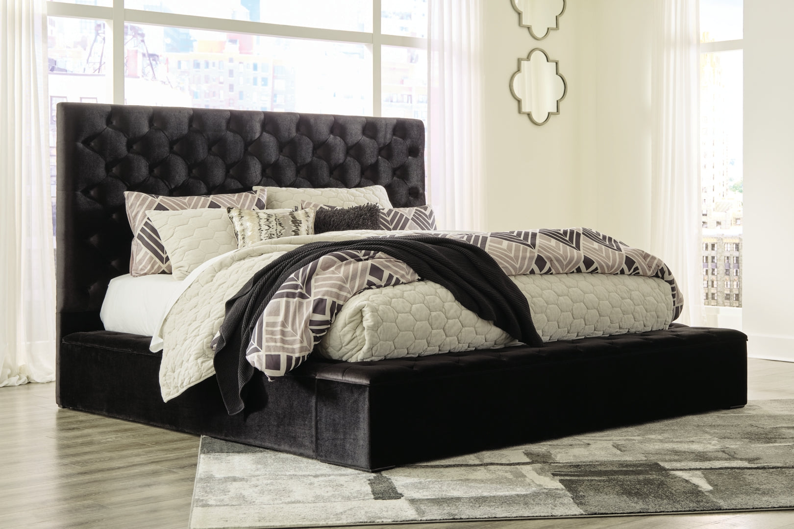 Lindenfield King Upholstered Bed with Storage