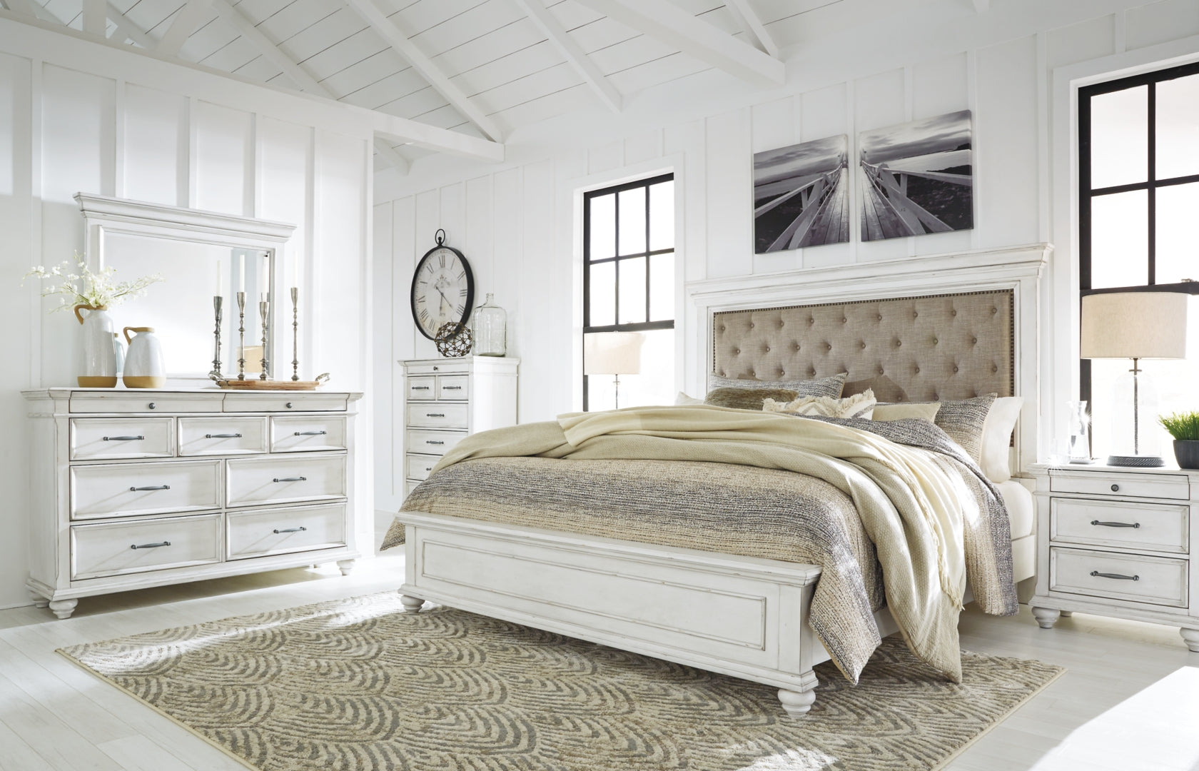 Kanwyn Queen Panel Bed