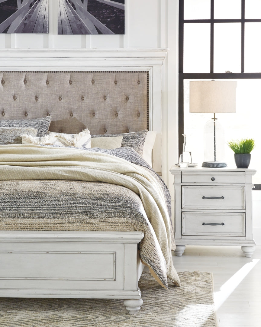 Kanwyn King Panel Bed