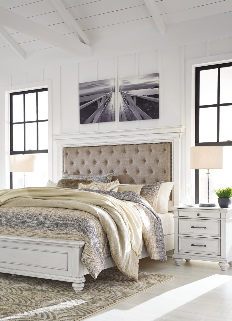 Kanwyn California King Panel Bed