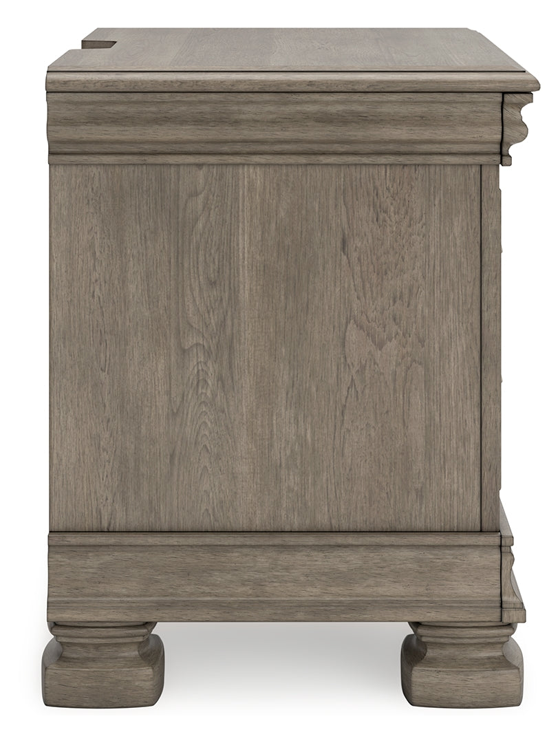 Lexorne Nightstand