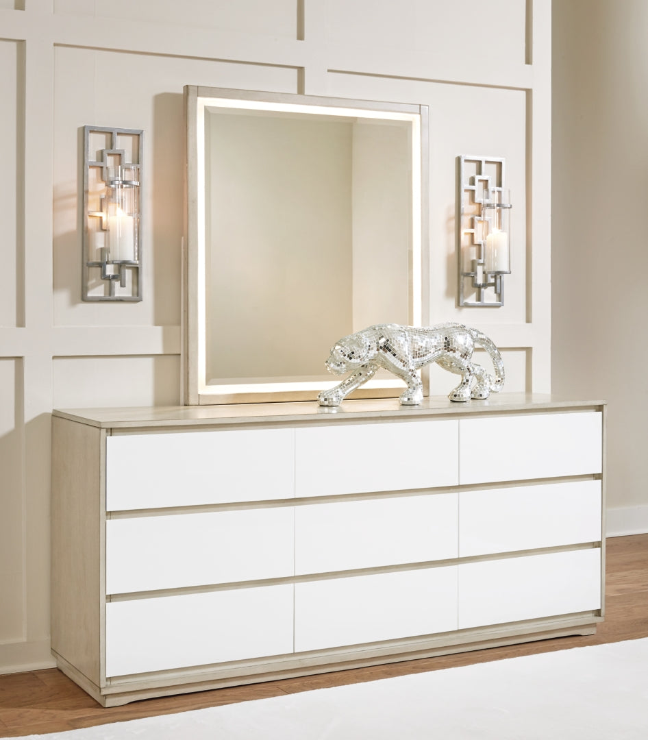 Wendora Queen Upholstered Bed with Mirrored Dresser and Chest