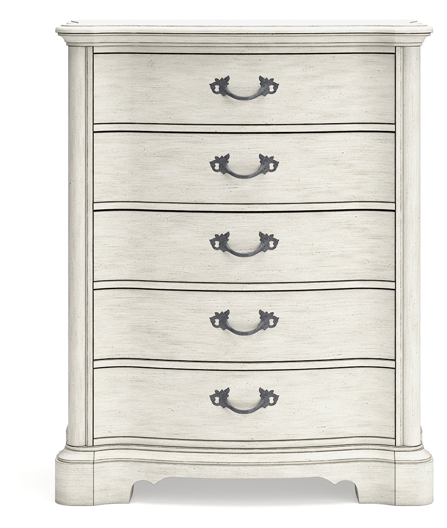 Arlendyne Chest of Drawers