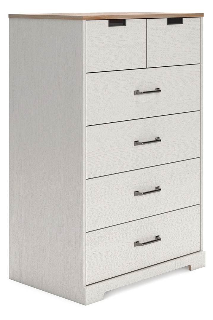 Vaibryn Chest of Drawers